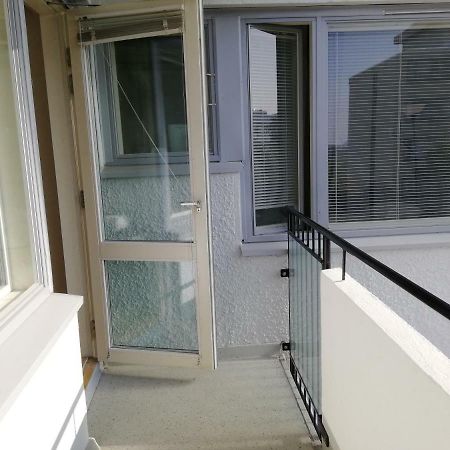 Fantastic Apartment In Hip Area Of Kallio Хельсинки Экстерьер фото